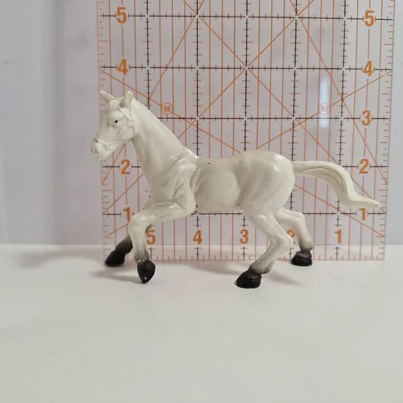 Popak New Ray Hollow White Horse With Black Socks Feet 5 In X 3.5 In Pony - Picture 2 of 9